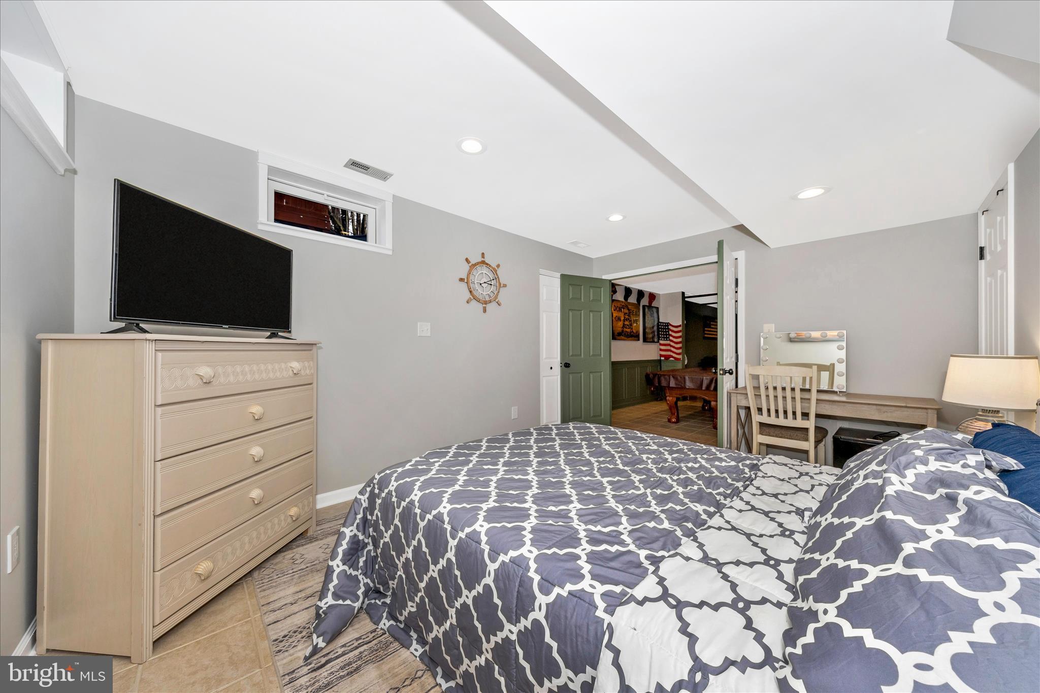 2033 Burnside Drive Frederick, MD 21702 - Photo 33 of 62 Bedroom 4