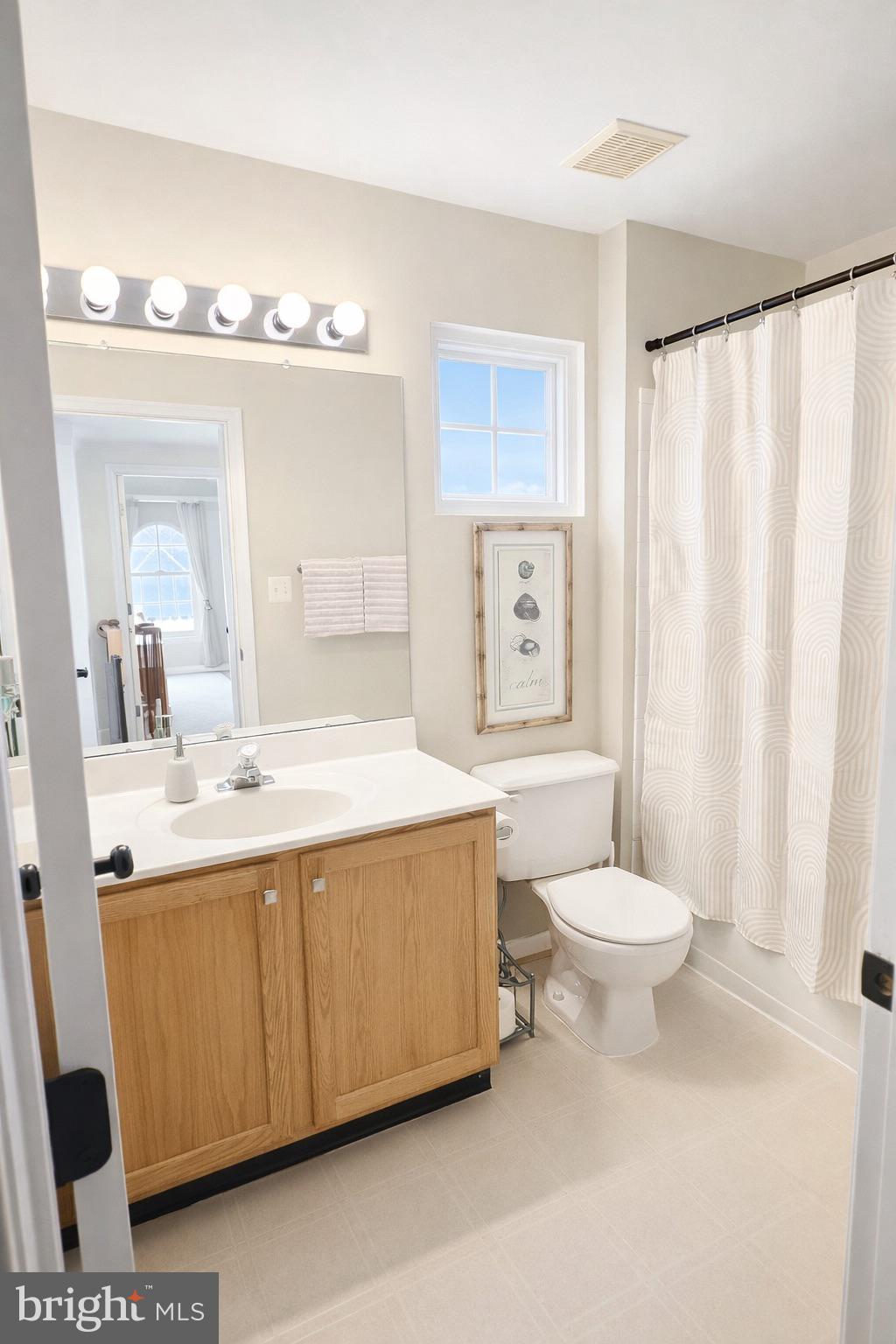 2033 Burnside Drive Frederick, MD 21702 - Photo 34 of 62 Full Bathroom