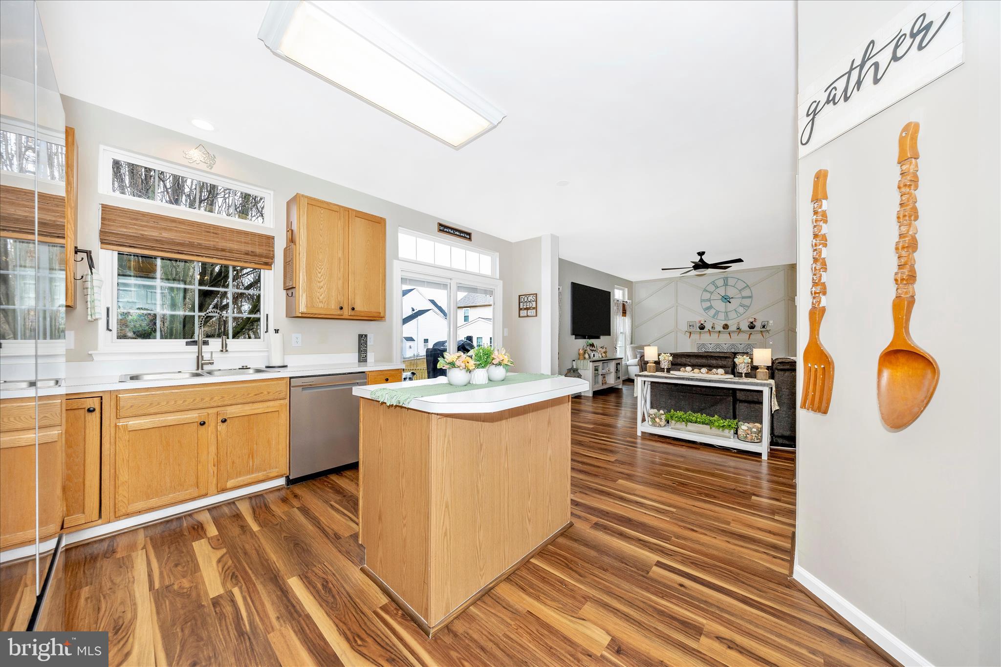 2033 Burnside Drive Frederick, MD 21702 - Photo 9 of 62 Kitchen