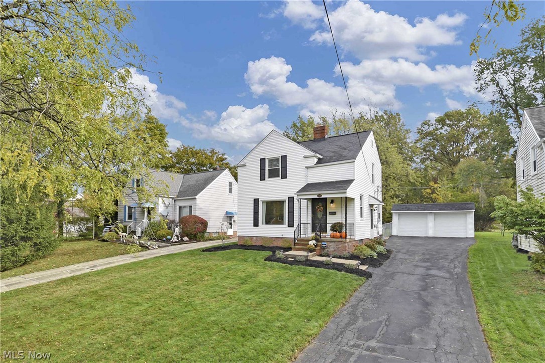1619 Sunview Road Cleveland, OH 44124 - Photo 7 of 35