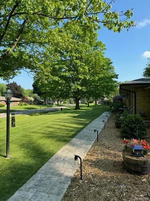 28095 Hawberry Road Farmington Hills, MI 48331 - Photo 44 of 46