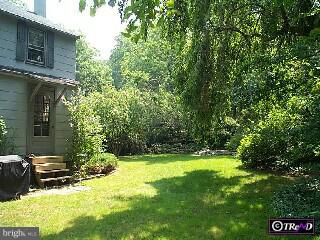 1902 Moreland Road Abington, PA 19001 - Photo 2 of 6 Gallery Image 2