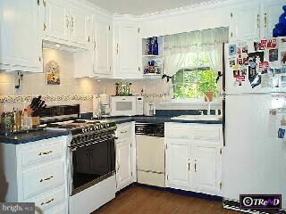 1902 Moreland Road Abington, PA 19001 - Photo 5 of 6 Gallery Image 5