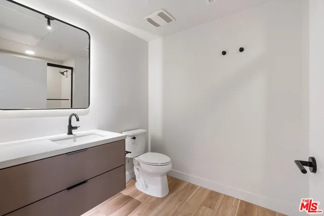 $4,350 | 10601 Washington Boulevard, Unit 309, Culver City, CA 90232