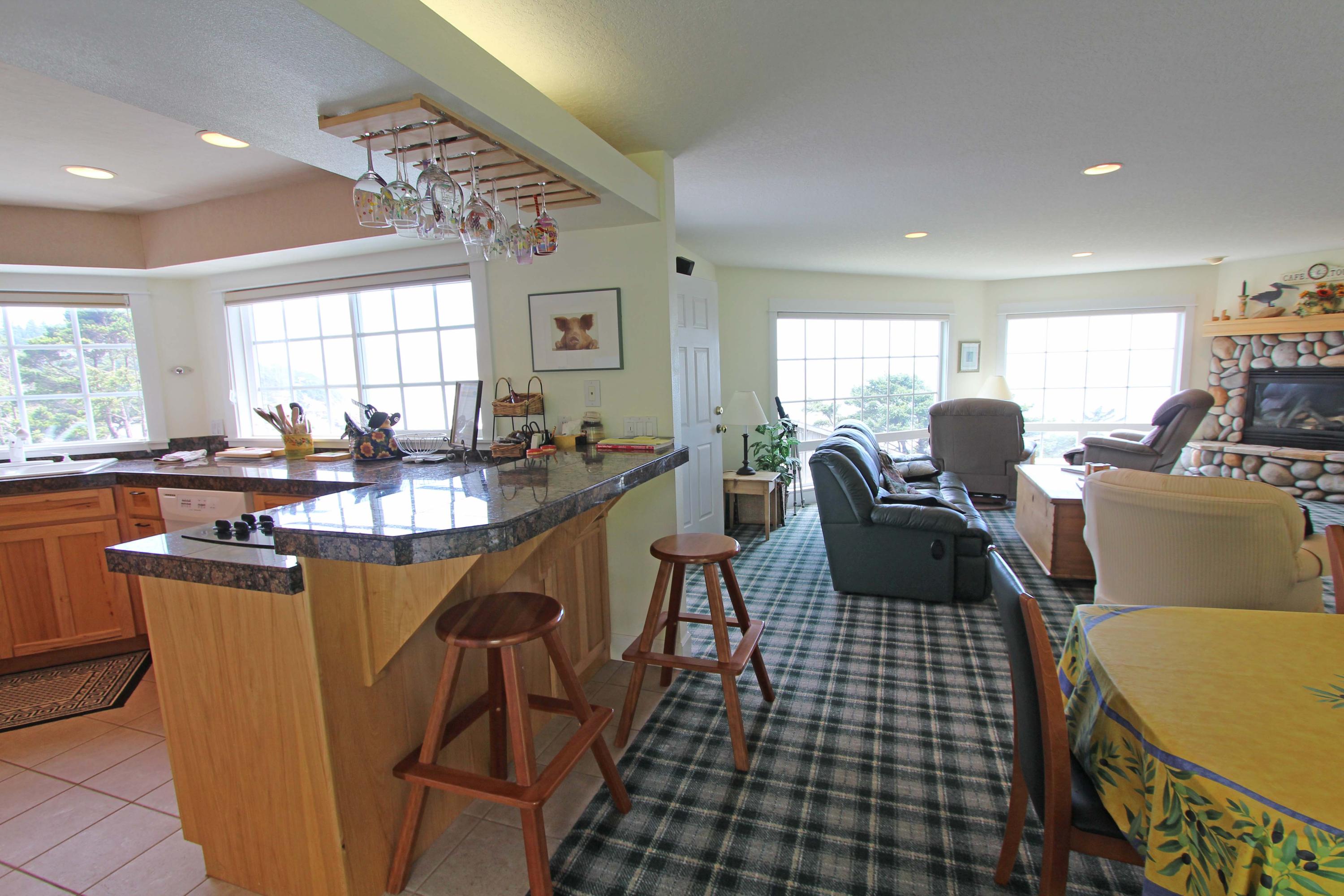 1815 Maxwell Mountain Road Oceanside, OR 97134 - Photo 3 of 26 greatroom
