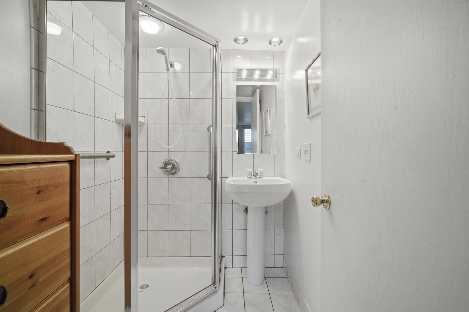 904 Glendale Road Glenview, IL 60025 - Photo 14 of 25