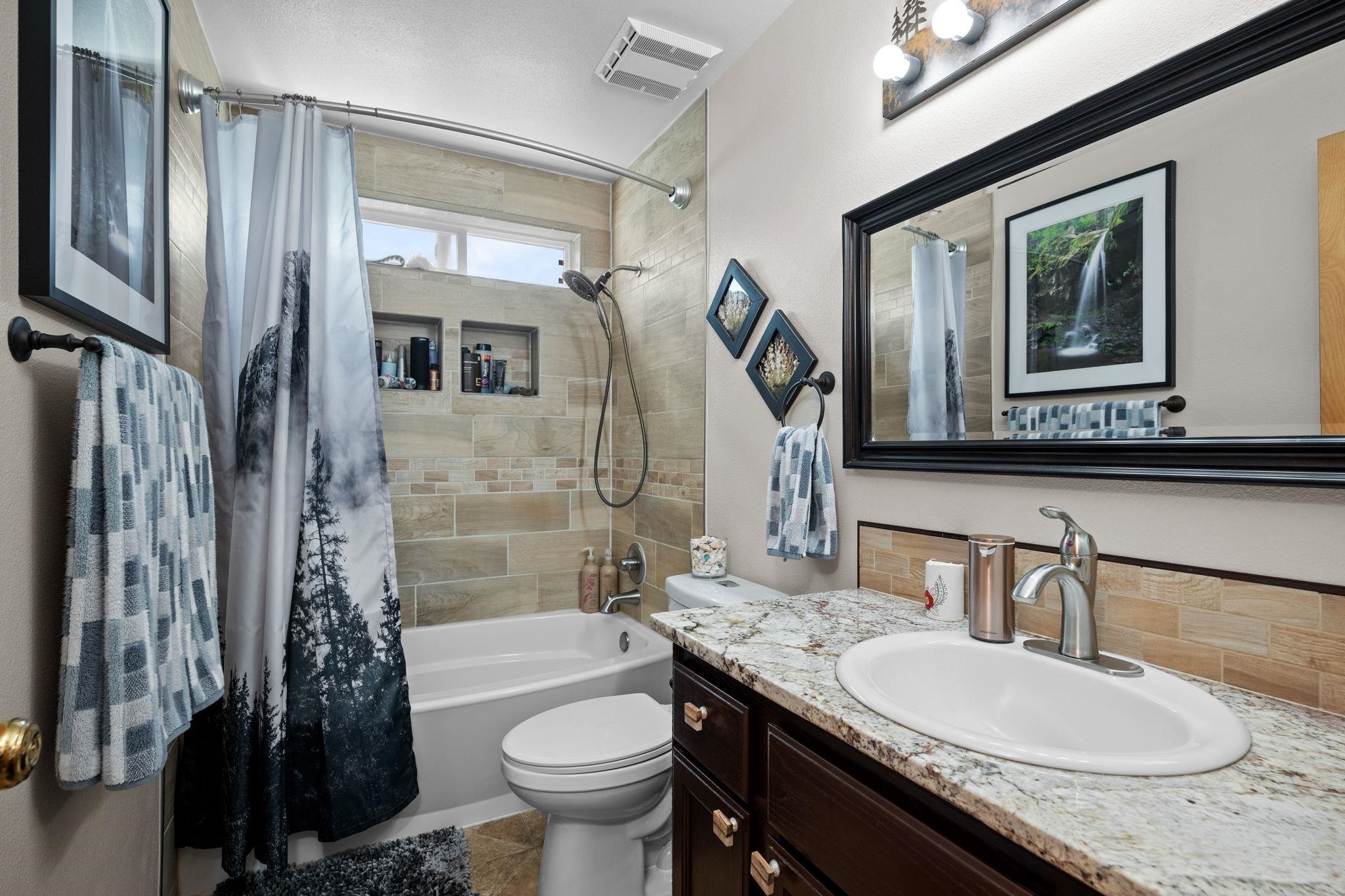 207 South Henry Road Greenacres, WA 99016 - Photo 14 of 50 Gallery Image 14