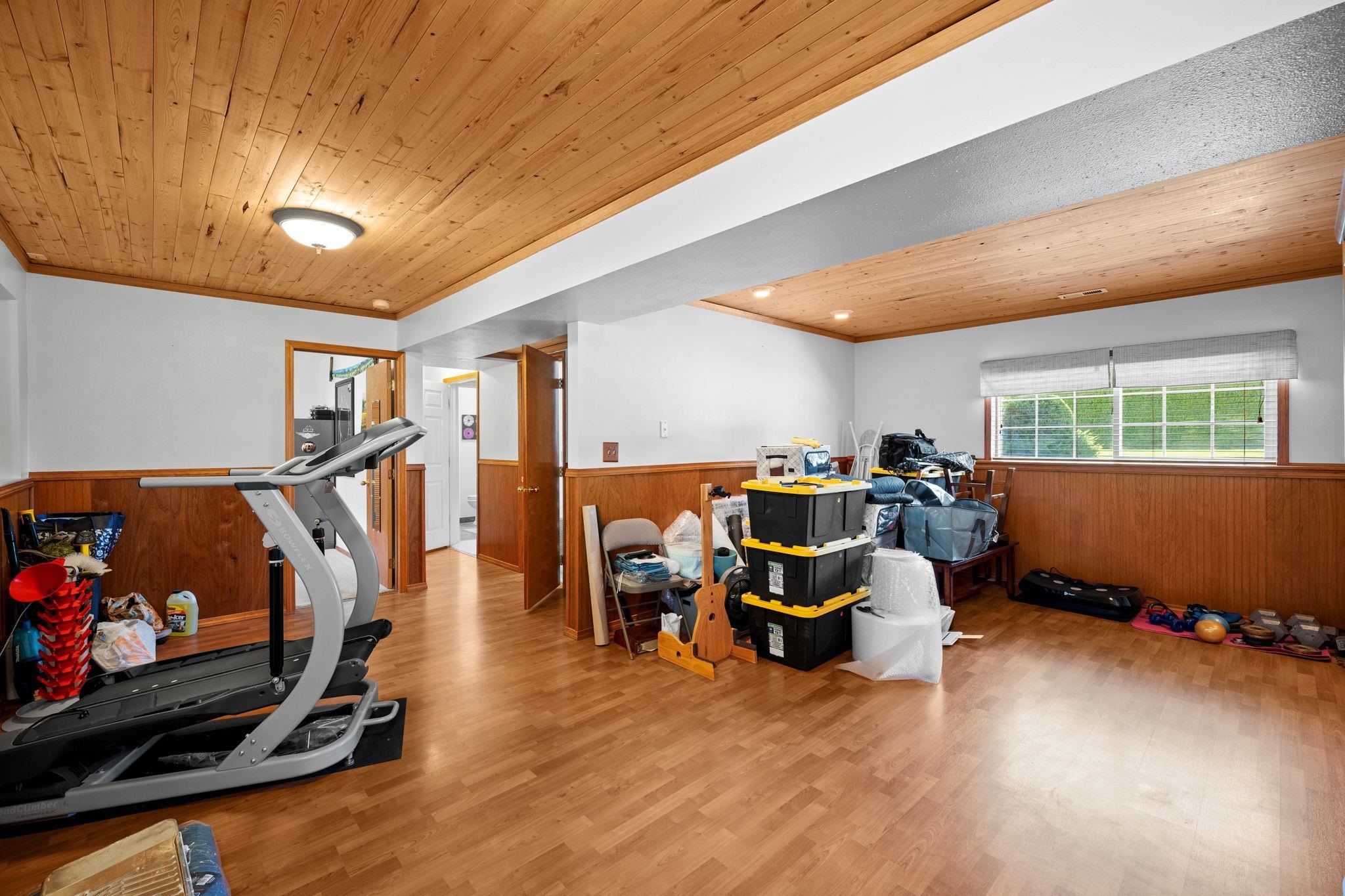 207 South Henry Road Greenacres, WA 99016 - Photo 18 of 50 Gallery Image 18