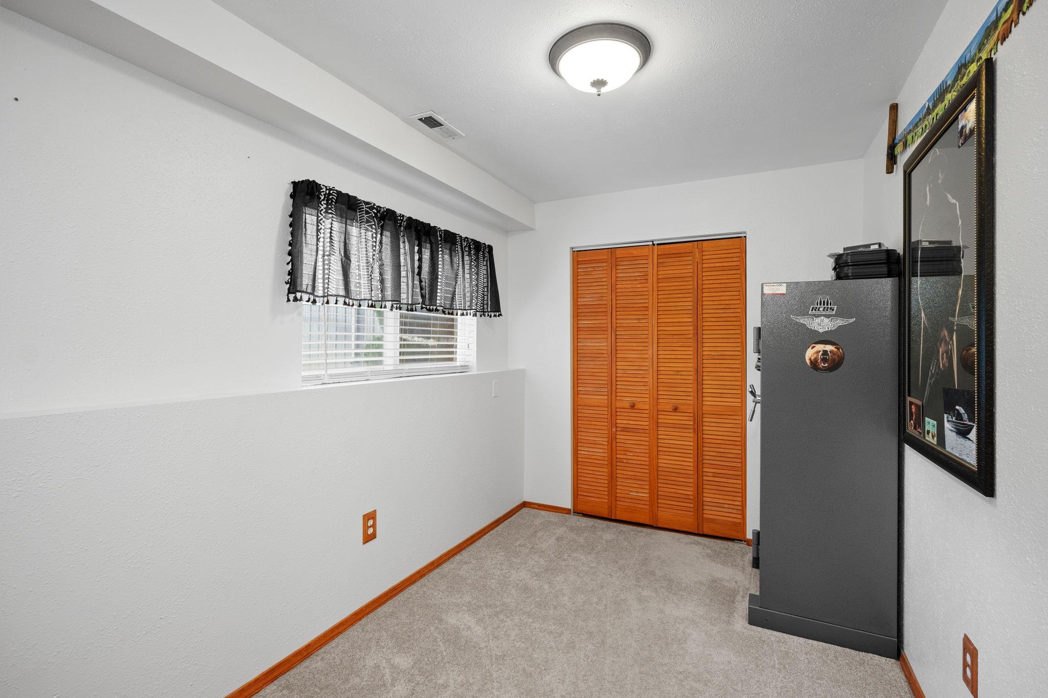 207 South Henry Road Greenacres, WA 99016 - Photo 21 of 50 Gallery Image 21