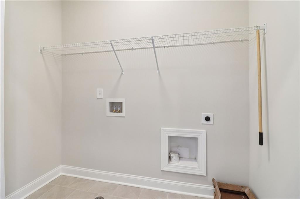 159 Basil Street Cumming, GA 30040 - Photo 28 of 70 a view of a small room