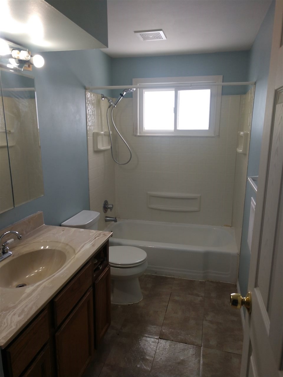 8295 Miller Road Swartz Creek, MI 48473 - Photo 10 of 11 50003420-9.JPG