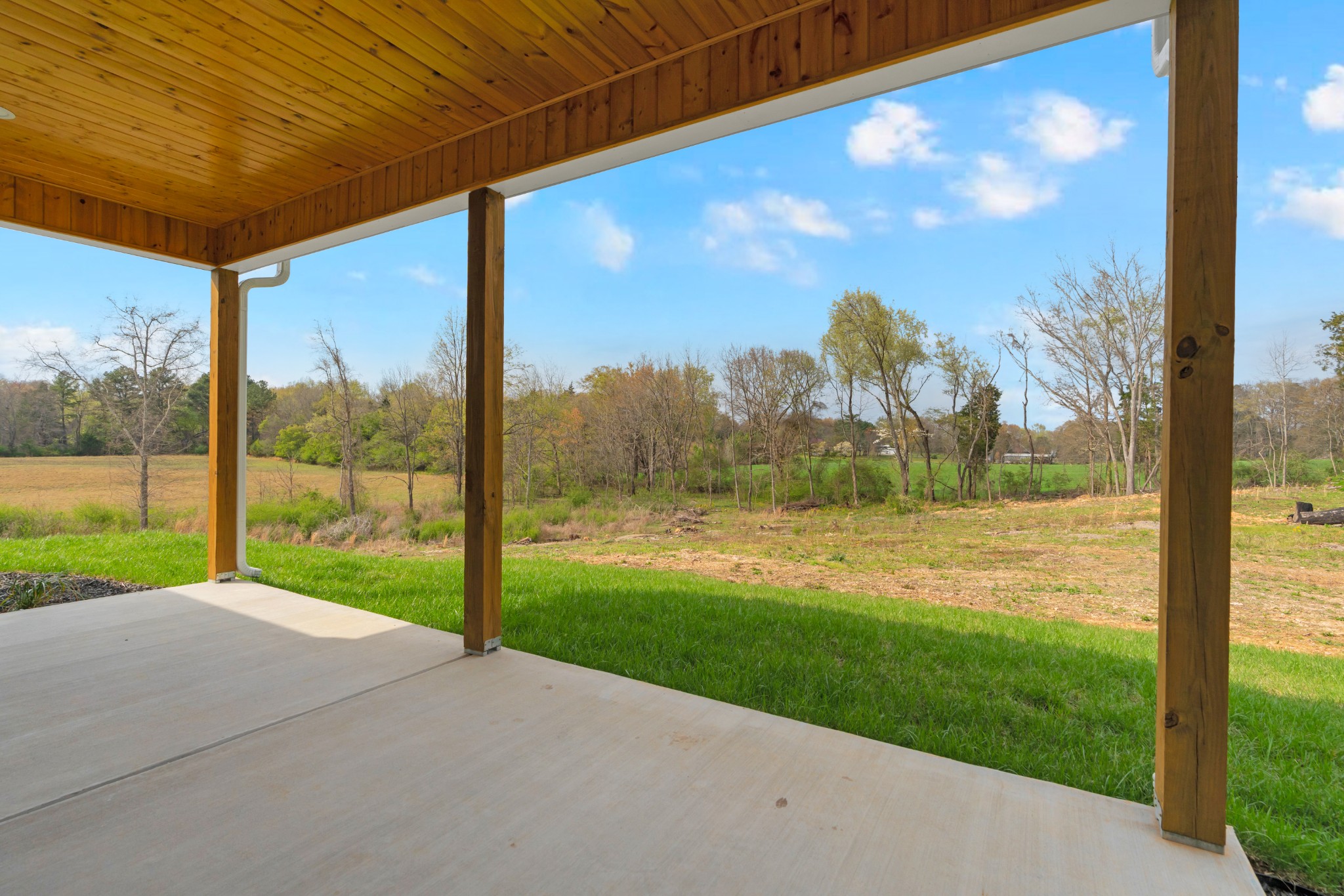 50 Aedc Lakeview Road Estill Springs, TN 37330 - Photo 6 of 22 a view of a back yard