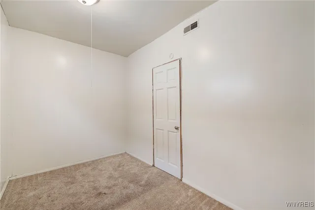 $89,915 | 15 Glenn Street, Buffalo, NY 14206