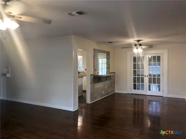 $850 | 1002 Hazelton Street, San Marcos, TX 78666