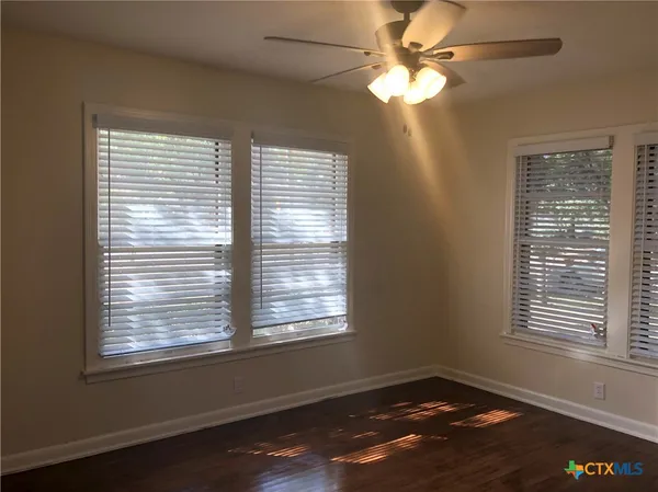 $850 | 1002 Hazelton Street, San Marcos, TX 78666