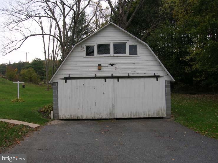 6595 Spring Road Shermans Dale, PA 17090 - Photo 22 of 24 Gallery Image 22