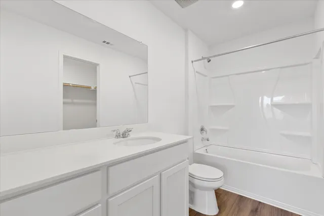 $1,600 | 210 Chapel Beck Drive, Kyle, TX 78640