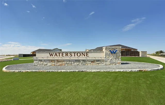 $1,600 | 210 Chapel Beck Drive, Kyle, TX 78640