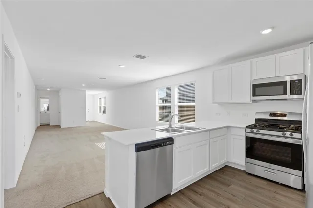 $1,600 | 210 Chapel Beck Drive, Kyle, TX 78640