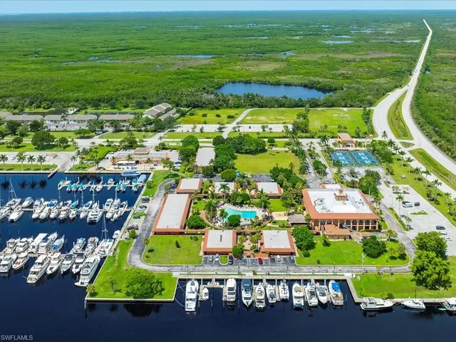 a picture of city view