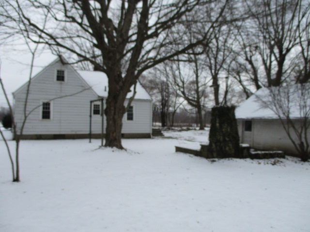 4753 South New Columbus Road Anderson, IN 46013 - Photo 2 of 7 Gallery Image 2