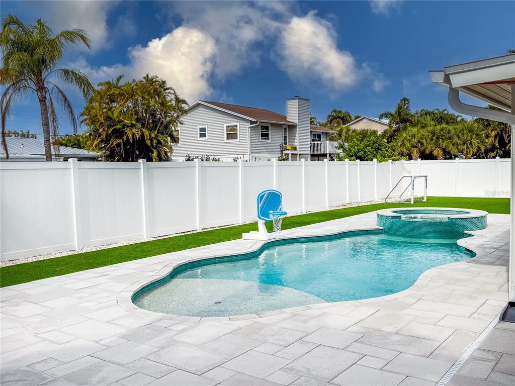 208 84th Street Holmes Beach, FL 34217 - Photo 30 of 44