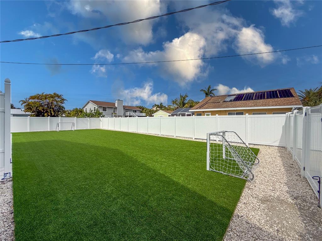 208 84th Street Holmes Beach, FL 34217 - Photo 41 of 44