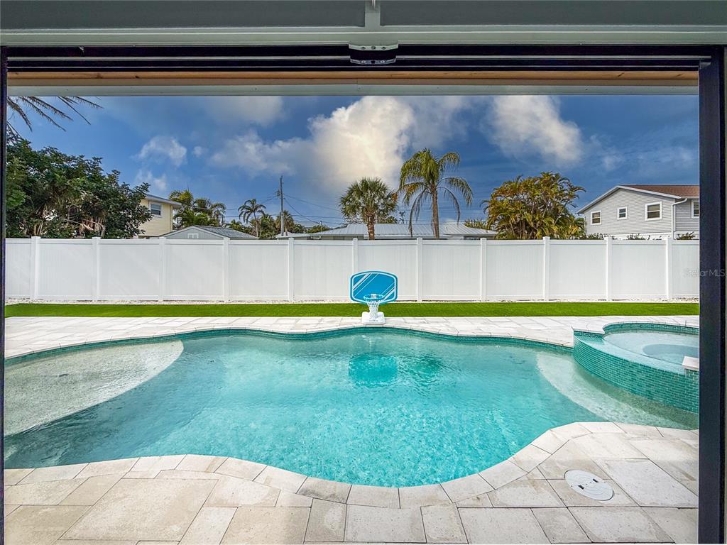 208 84th Street Holmes Beach, FL 34217 - Photo 5 of 44