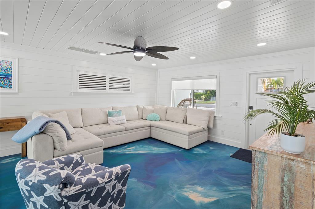 208 84th Street Holmes Beach, FL 34217 - Photo 7 of 44