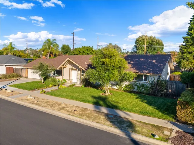 $1,600,000 | 13402 Winthrope Street, Santa Ana, CA 92705