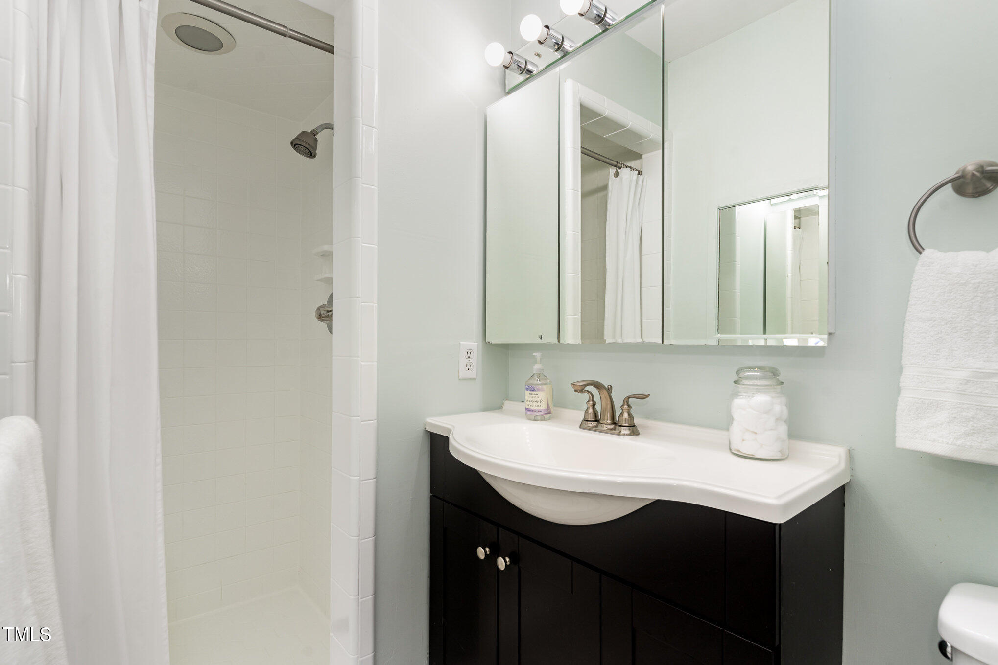 241 East Cornwall Road Cary, NC 27511 - Photo 14 of 28 dsc00068-edit_114