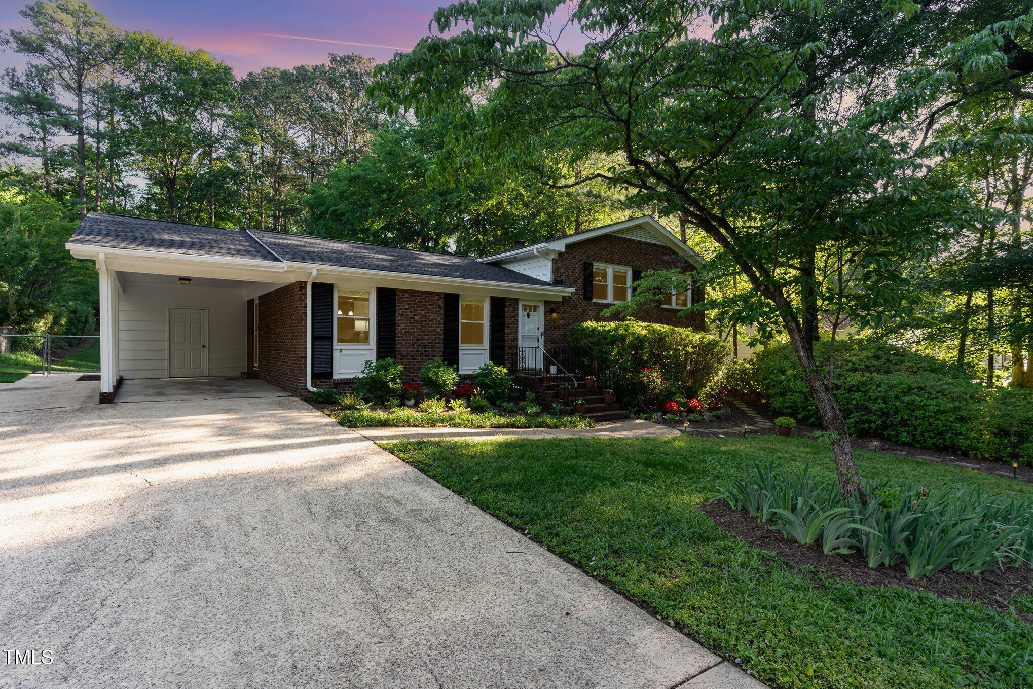 241 East Cornwall Road Cary, NC 27511 - Photo 5 of 28 dsc00001-edit-2_295