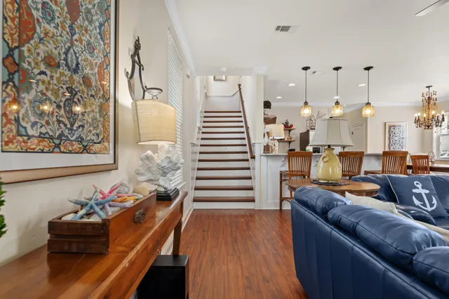 $3,200 | 4555 Grand Key Loop West, Destin, FL 32541