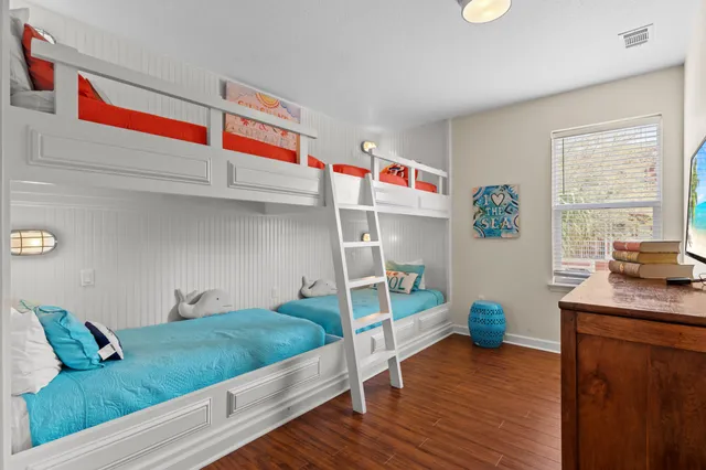 $3,200 | 4555 Grand Key Loop West, Destin, FL 32541