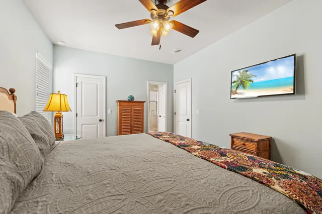 $3,200 | 4555 Grand Key Loop West, Destin, FL 32541