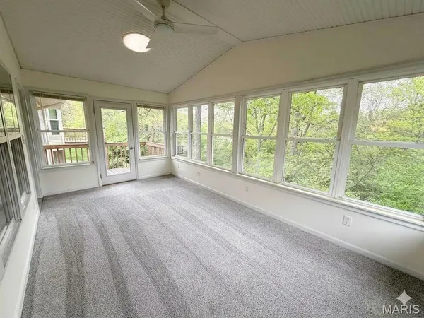 $374,900 | 904 Palmer Court, Unit 4, Lake St. Louis, MO 63367
