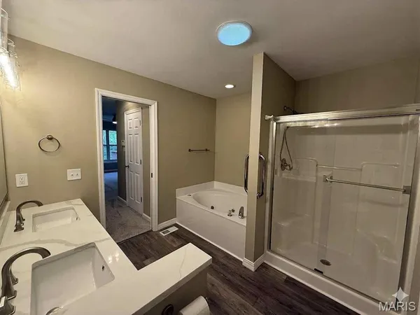 $374,900 | 904 Palmer Court, Unit 4, Lake St. Louis, MO 63367