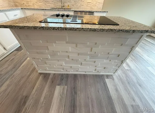 $374,900 | 904 Palmer Court, Unit 4, Lake St. Louis, MO 63367