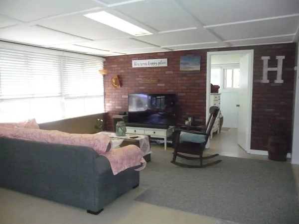 $360,000 | 512 Northeast Broadway, Malden, WA 99149