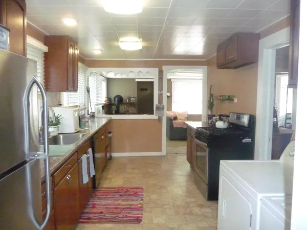 $360,000 | 512 Northeast Broadway, Malden, WA 99149