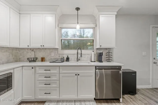 $1,850 | 38 Duncan Road, Northumberland, NY 12831