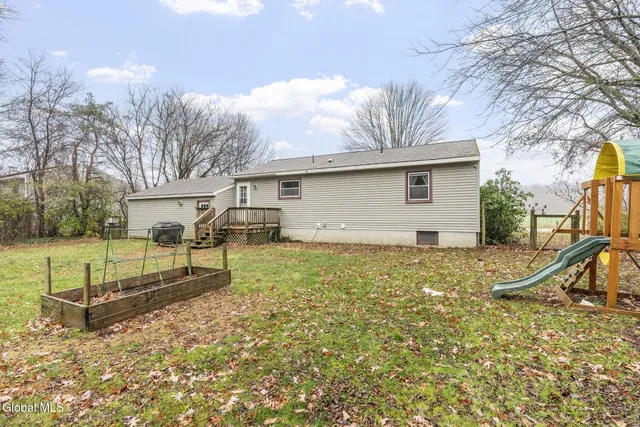 $1,850 | 38 Duncan Road, Northumberland, NY 12831