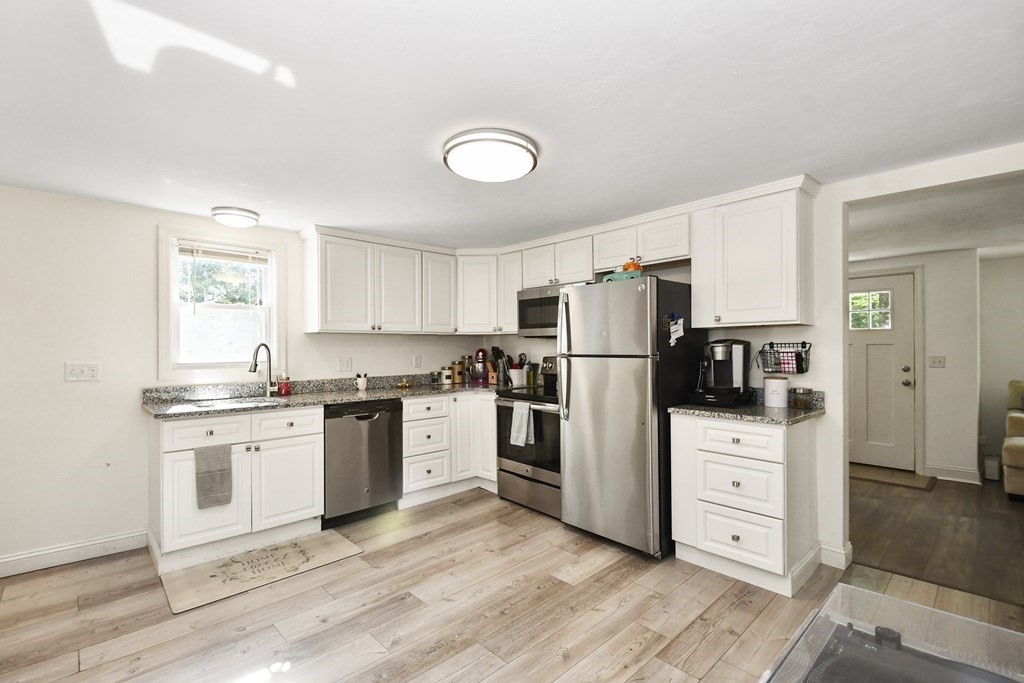 55 Whitney Road Ashby, MA 01431 - Photo 9 of 31
