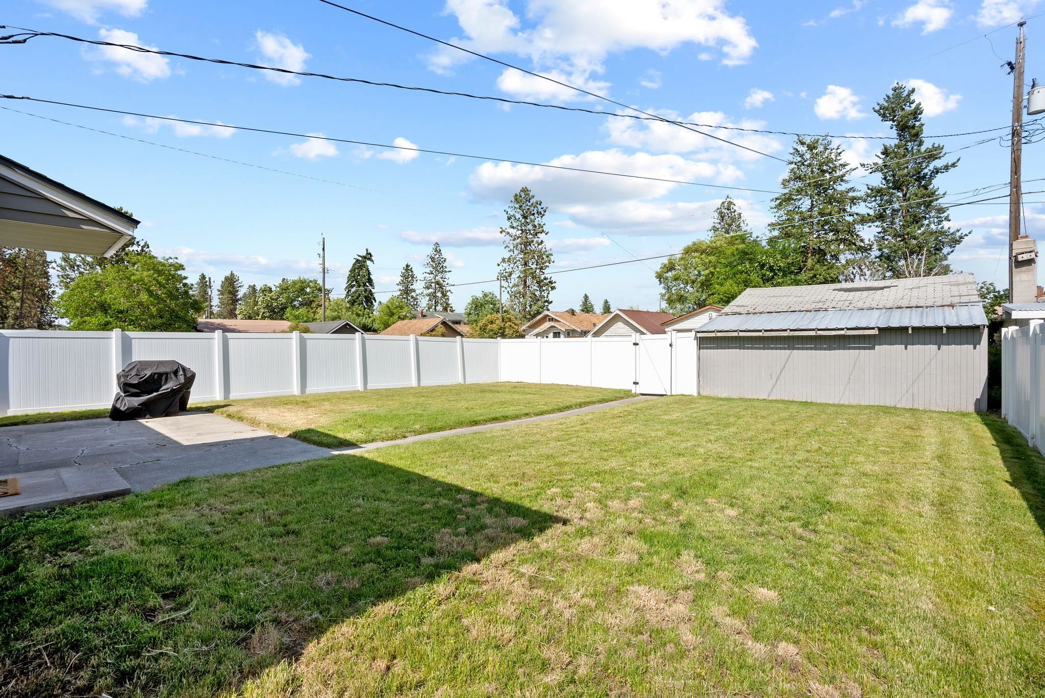 5204 North Maple Street Spokane, WA 99205 - Photo 32 of 39