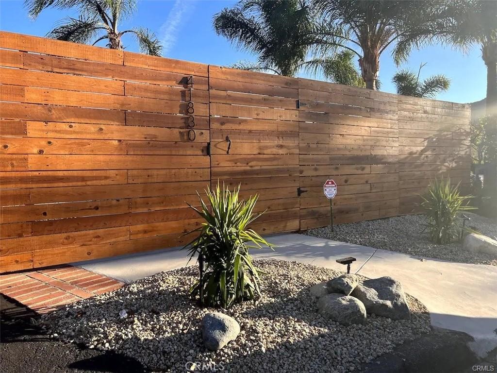 41830 6th Street Temecula, CA 92590 - Photo 2 of 8 a backyard of a house