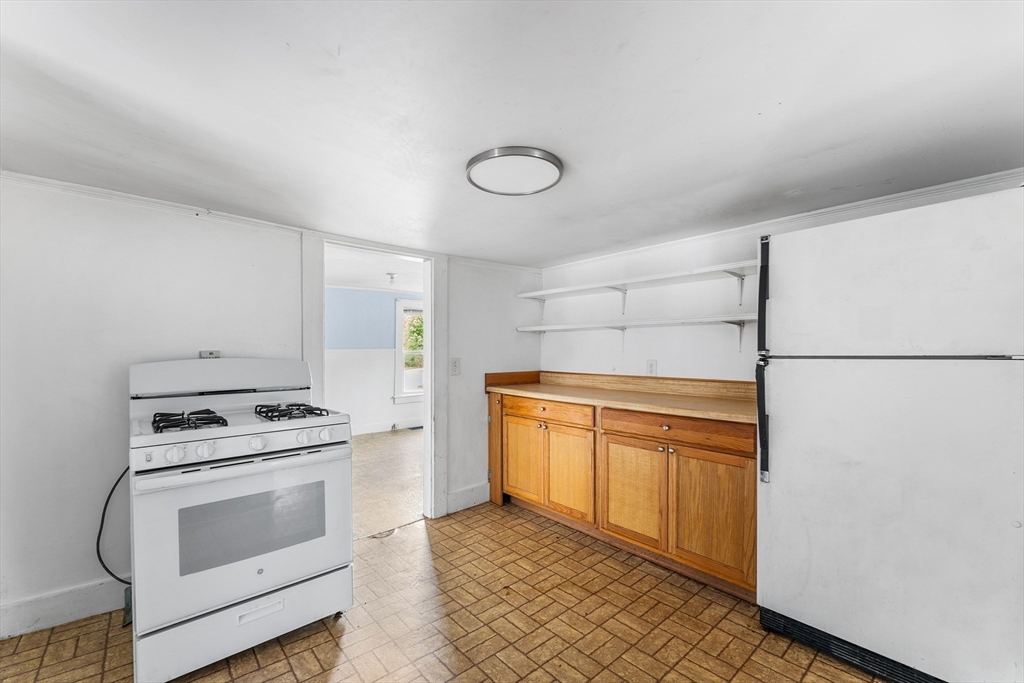 170 Wareham Road Marion, MA 02738 - Photo 10 of 30