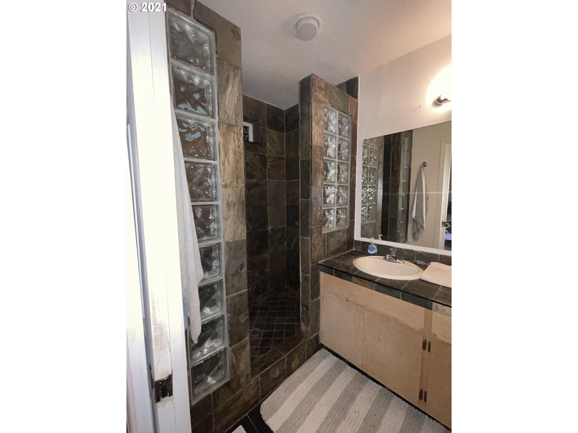 1066 South 69th Place Springfield, OR 97478 - Photo 20 of 27 Gallery Image 20