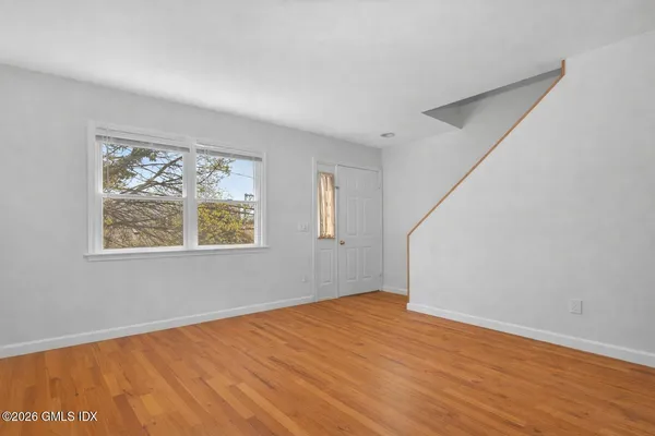 $1,950,000 | 21 Division Street, Greenwich, CT 06830