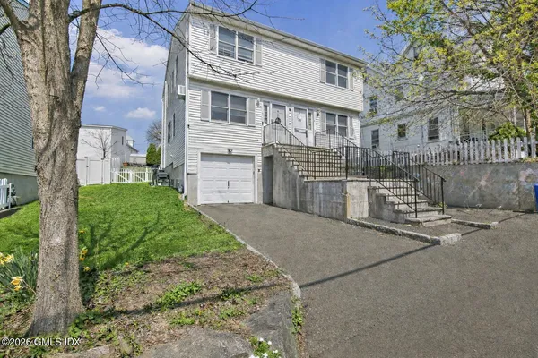 $1,950,000 | 21 Division Street, Greenwich, CT 06830