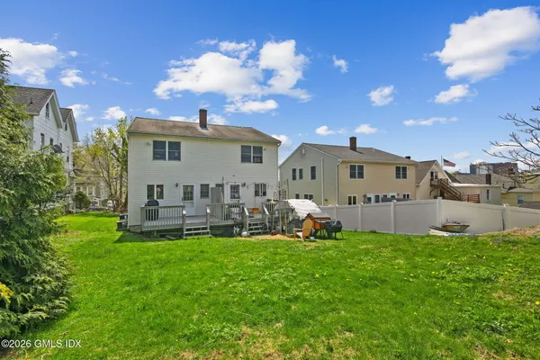 $1,950,000 | 21 Division Street, Greenwich, CT 06830